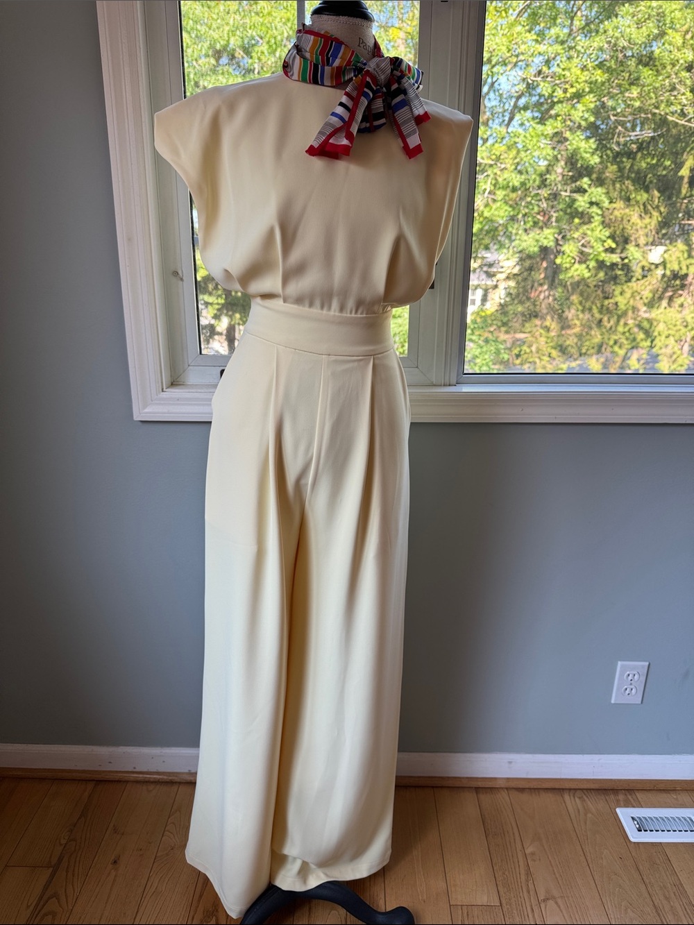 FeHaute pale yellow wide leg sleeveless dressy jumpsuit NWT size 2 XS/S - Picture 3 of 12